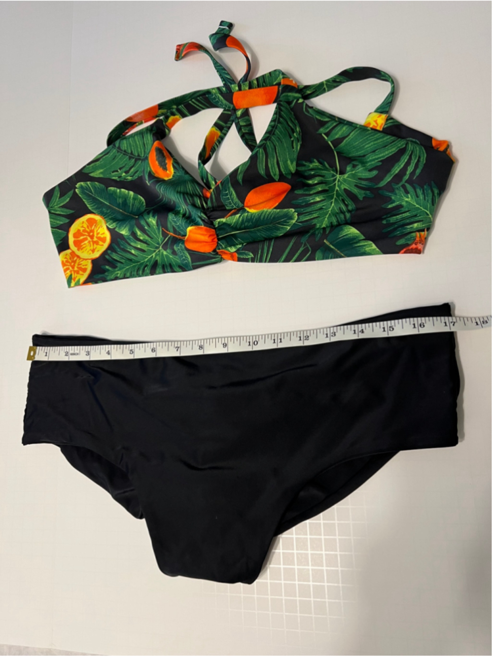 Fused Hawaii Bikini L top XL bottom